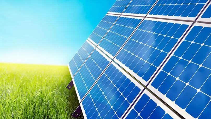 Nuevas tecnologías aplicadas a la arquitectura solar fotovoltaica (Experiencias y casos prácticos)